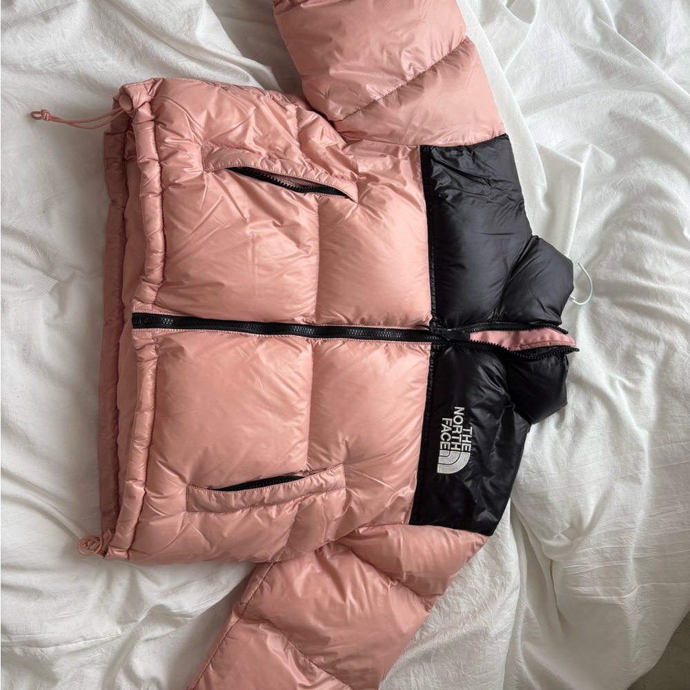 The North Face Women's pink crop Puffer Jacket